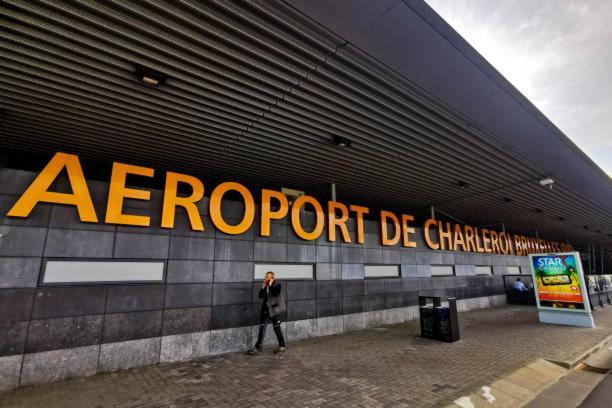 Villa Charbonnel 4 Bruxelles-Charleroi-Airport Esterno foto